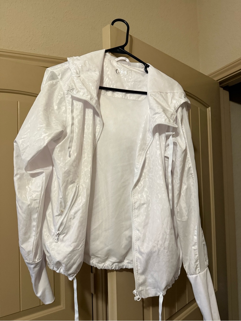 Zyia Active White Lightweight Hooded Windbreaker Jacket Medium Bomber